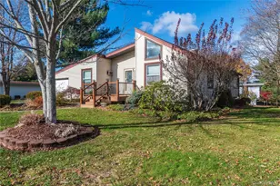 20 Cherrywood Dr, Goshen, NY 10924 - Photo 2