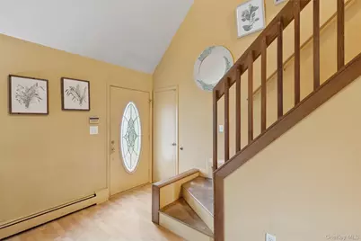 3 Meadowgrass Lane, Southampton, NY 11968 - Photo 8
