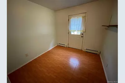 335 Alfred Street, North Babylon, NY 11703 - Photo 18