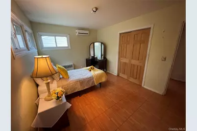 335 Alfred Street, North Babylon, NY 11703 - Photo 14