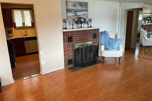 335 Alfred St, North Babylon, NY 11703 - Photo 4