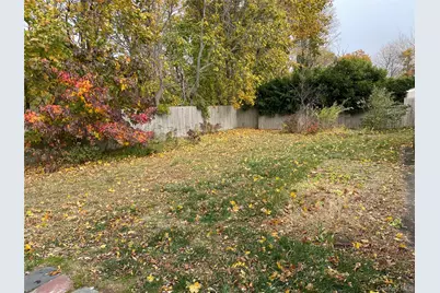 335 Alfred Street, North Babylon, NY 11703 - Photo 22