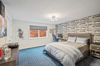 96 Oakdale Lane, East Hills, NY 11577 - Photo 24