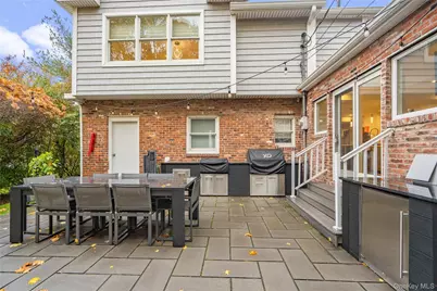 96 Oakdale Lane, East Hills, NY 11577 - Photo 30