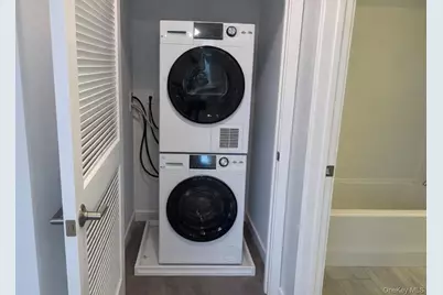 227 4th Avenue #211J, Bay Shore, NY 11706 - Photo 10