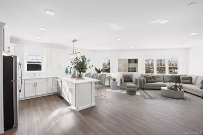 227 4th Avenue #211J, Bay Shore, NY 11706 - Photo 2