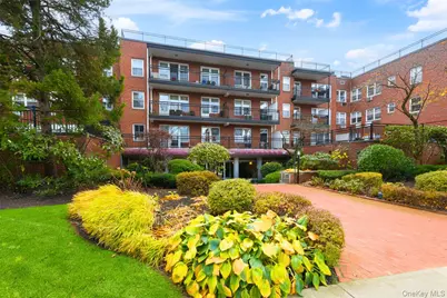 30 Stoner Avenue #1S, Great Neck, NY 11021 - Photo 2