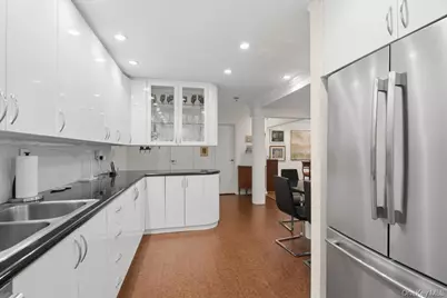 30 Stoner Avenue #1S, Great Neck, NY 11021 - Photo 16