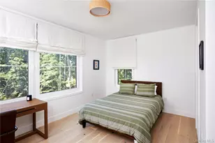 11925 Soundview Ave, Southold, NY 11971 - Photo 14