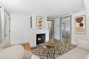 289 E Main St, Centerport, NY 11721 - Photo 10