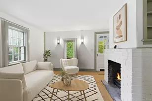 289 E Main St, Centerport, NY 11721 - Photo 8