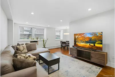 45 Hill Park Avenue #PR2, Great Neck, NY 11021 - Photo 4