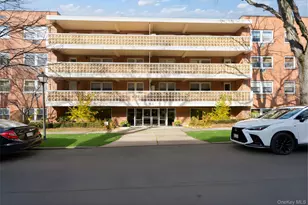 45 Hill Park Ave, Great Neck, NY 11021 - Photo 1