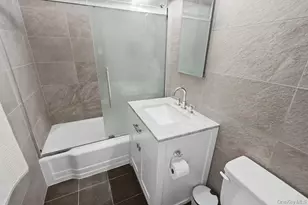 45 Hill Park Ave, Great Neck, NY 11021 - Photo 14