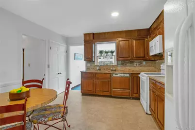 11 Beverly Place, Larchmont, NY 10538 - Photo 8