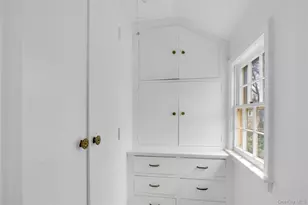 11 Beverly Pl, Larchmont, NY 10538 - Photo 22