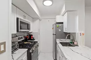 1910 S Pelham Parkway S, Bronx, NY 10461 - Photo 10