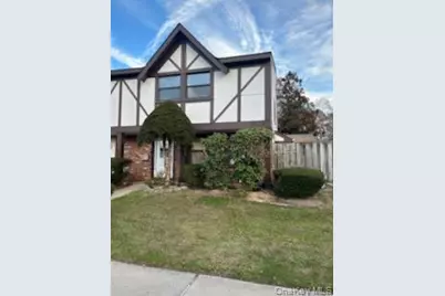 2 Williamsburg Court #C, Ridge, NY 11961 - Photo 2