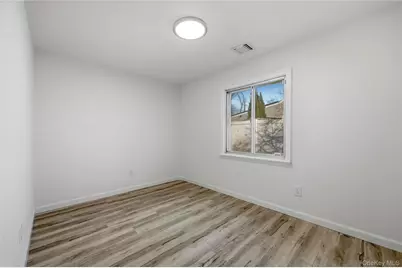 231 Sunflower Lane, Islandia, NY 11749 - Photo 22