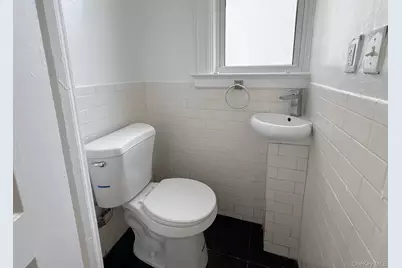 35 7th Street, New Rochelle, NY 10801 - Photo 4