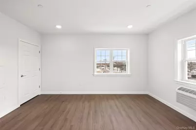 227 4th Avenue #302B, Bay Shore, NY 11706 - Photo 20