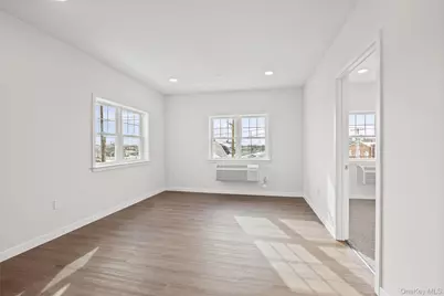 227 4th Avenue #302B, Bay Shore, NY 11706 - Photo 14