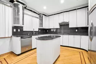 77-16 Kew Forest Ln, Flushing, NY 11375 - Photo 24