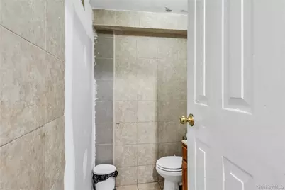 102-18 Radcliff Avenue, Corona, NY 11368 - Photo 44