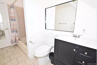 87 Parkside Drive N, Levittown, NY 11756 - Photo 22