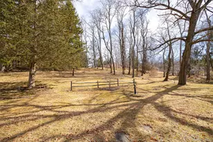 4 Mcallister Dr, Pleasant Valley, NY 12569 - Photo 22