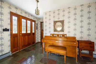 4 McAllister Drive, Pleasant Valley, NY 12569 - Photo 2