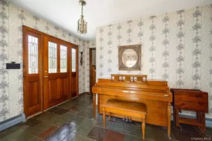 4 Mcallister Dr, Pleasant Valley, NY 12569 - Photo 2