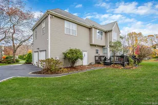 9 Paddock Ln, Medford, NY 11763 - Photo 42