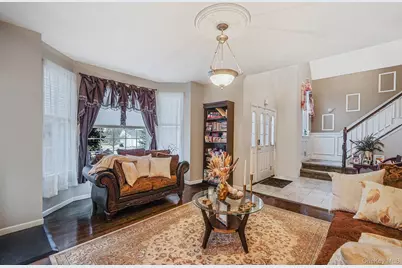 9 Paddock Lane, Medford, NY 11763 - Photo 4