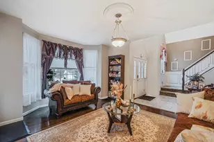 9 Paddock Ln, Medford, NY 11763 - Photo 4