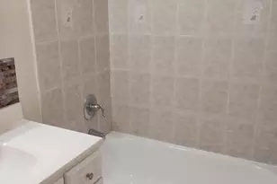 124 Smith St, Freeport, NY 11520 - Photo 8