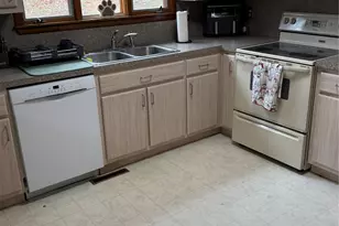 11 Square Woods Dr, Lagrangeville, NY 12540 - Photo 18