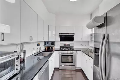 83-27 Commonwealth Boulevard, Bellerose, NY 11426 - Photo 6