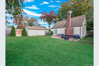 140 Jerusalem Avenue, Levittown, NY 11756 - Photo 18