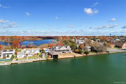 4530 Merrick Road, Massapequa, NY 11758 - Photo 16