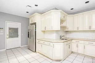 5 Bagatelle Rd, Dix Hills, NY 11746 - Photo 10