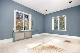 5 Bagatelle Rd, Dix Hills, NY 11746 - Photo 16