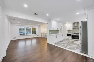 331 Gillette St, Dix Hills, NY 11746 - Photo 8
