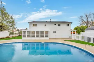 331 Gillette St, Dix Hills, NY 11746 - Photo 30