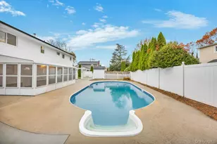 331 Gillette St, Dix Hills, NY 11746 - Photo 28