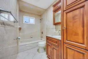 331 Gillette St, Dix Hills, NY 11746 - Photo 16