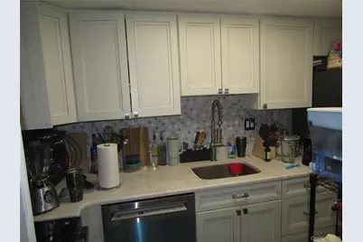 32 Hurlihe #C, Poughkeepsie, NY 12601 - Photo 2