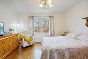 20 Laurie Rd, Brentwood, NY 11717 - Photo 16