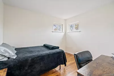 20 Laurie Road, Brentwood, NY 11717 - Photo 18