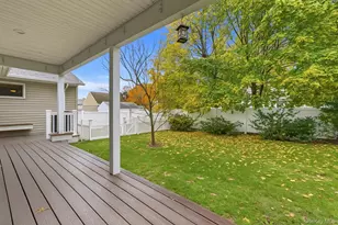 34 Weston St, Huntington Station, NY 11746 - Photo 20